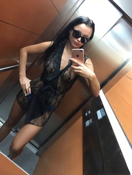 şenli̇kköy Genç ve Dinamik Üniversiteli Escort Bayan Serra