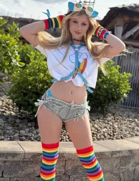 BAKIRKÖY Escort BERRAK - Gerçek Fotoğraflı Doğrulanmış Profil BAKIRKÖY VIP Escort BERRAK - Doğrulanmış Model